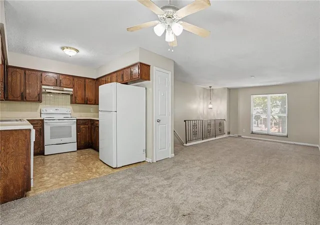 Photo 3 of House for sale at 920-922 NW 13th Street, Blue Springs, MO 64015 | MLS# 2640133 | Listing updated on 2026-09-04