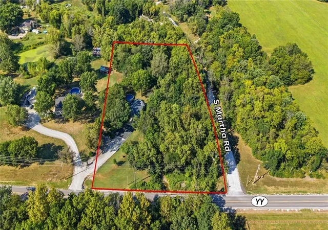 Photo 2 of Single family home for sale at 21820 S Martha Rd, Peculiar, MO 64078 | MLS# 2640147 | Listing updated on 2026-10-03