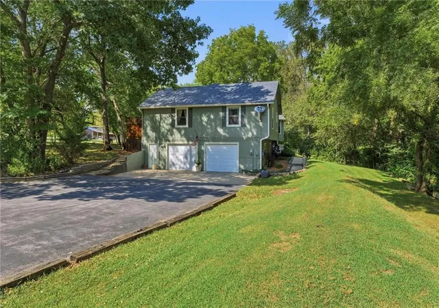 Photo 44 of Single family home for sale at 21820 S Martha Rd, Peculiar, MO 64078 | MLS# 2640147 | Listing updated on 2026-10-13