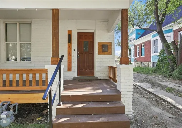 Photo 4 of Single family home for sale at 3525 Windsor Ave, Kansas City, MO 64123 | MLS# 2640161 | Listing updated on 2026-09-04