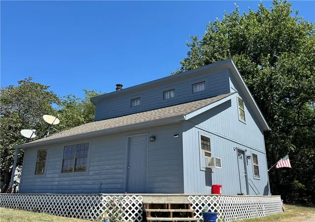 Photo 1 of Single family home for sale at 14 Beach Craft Ln, Linn Valley, KS 66040 | MLS# 2640179 | Listing updated on 2026-10-04