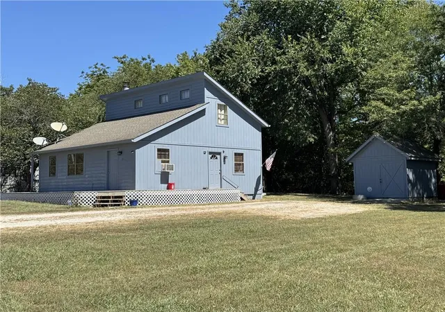 Photo 2 of Single family home for sale at 14 Beach Craft Ln, Linn Valley, KS 66040 | MLS# 2640179 | Listing updated on 2026-10-04