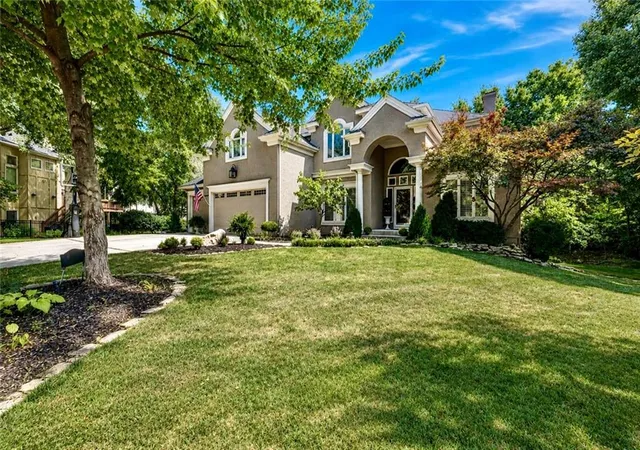 Photo 1 of Sale Pending at 13213 El Monte St, Leawood, KS 66209 | MLS# 2640180 | Listing updated on 2026-09-15