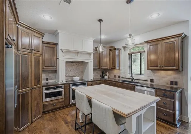 Single family home for sale at 9307 W 155th Court, Overland Park, KS 66221 | MLS# 2640194