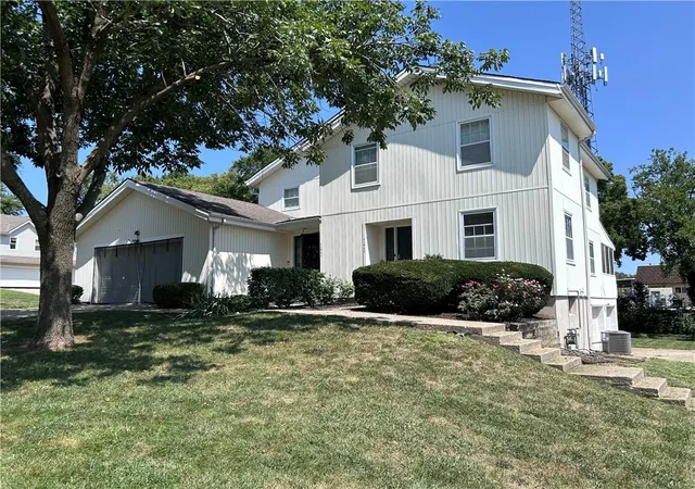 Photo 2 of Multi family home for sale at 11921 Goodman St, Overland Park, KS 66213 | MLS# 2640200 | Listing updated on 2026-10-05