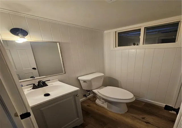 Photo 30 of Single family home for sale at 321 E 106th Terrace, Kansas City, MO 64114 | MLS# 2640226 | Listing updated on 2026-10-07