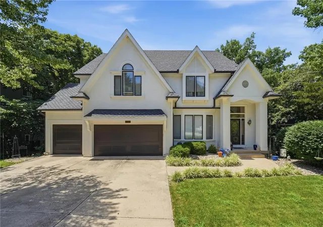 Photo 2 of Single family home for sale at 10340 S Hollis Ln, Olathe, KS 66061 | MLS# 2640229 | Listing updated on 2026-10-02