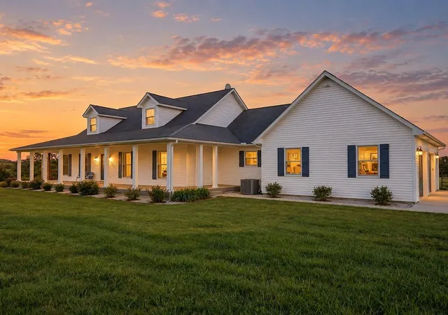 Single family home for sale at 5318 SW Mcculloch Rd, Plattsburg, MO 64477 | MLS# 2640232