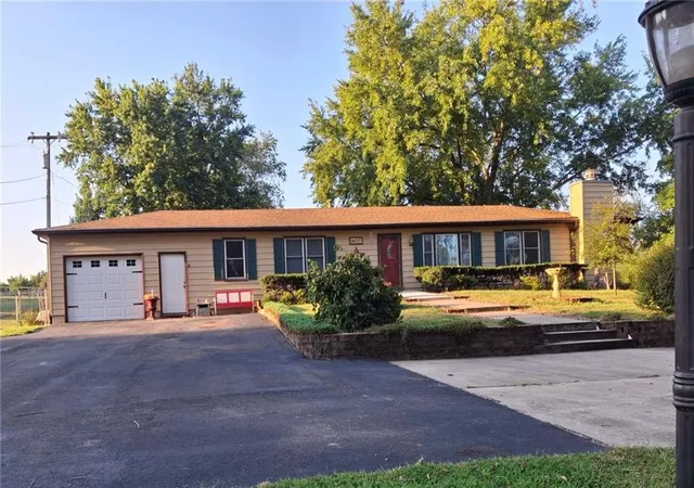 Photo 1 of Sale Pending at 14017 Stillwell St, Bonner Springs, KS 66012 | MLS# 2640238 | Listing updated on 2026-10-08