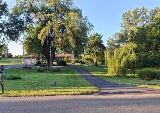 Photo 3 of Sale Pending at 14017 Stillwell St, Bonner Springs, KS 66012 | MLS# 2640238 | Listing updated on 2026-10-08