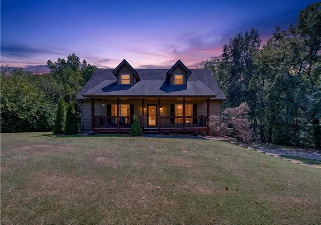Photo 2 of Sale Pending at 14721 Quail Run Ln, Smithville, MO 64089 | MLS# 2640242 | Listing updated on 2026-09-06