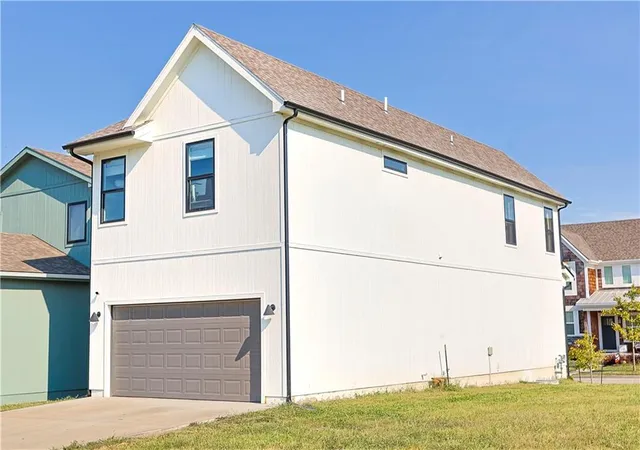Photo 3 of Single family home for sale at 23509 E 11th Terrace S, Independence, MO 64056 | MLS# 2640249 | Listing updated on 2026-09-04