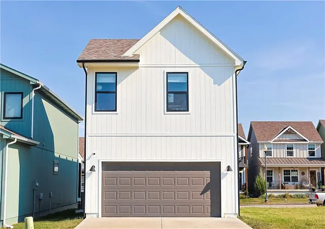 Photo 4 of Single family home for sale at 23509 E 11th Terrace S, Independence, MO 64056 | MLS# 2640249 | Listing updated on 2026-09-04