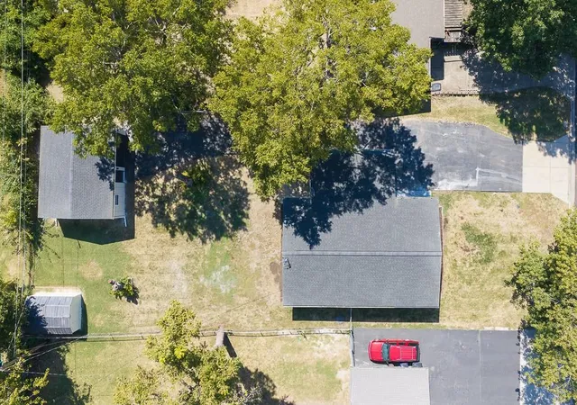 Photo 3 of Single family home for sale at 710 S Chestnut St, Olathe, KS 66061 | MLS# 2640272 | Listing updated on 2026-09-13