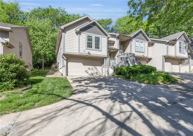Photo 3 of Townhouse for sale at 1409 Lawrence Ave #C, Lawrence, KS 66049 | MLS# 2640275 | Listing updated on 2026-10-11