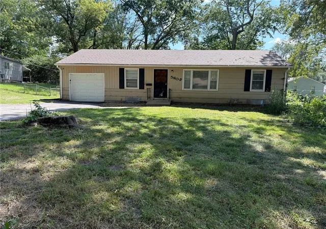 Photo 1 of Single family home for sale at 5805 E 100th Street, Kansas City, MO 64134 | MLS# 2640285 | Listing updated on 2026-09-05