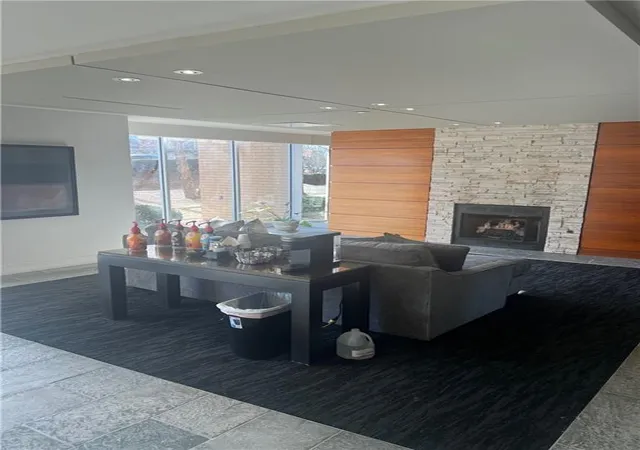Photo 3 of Condo for sale at 600 E 8th Street #3M, Kansas City, MO 64106 | MLS# 2640304 | Listing updated on 2026-10-06