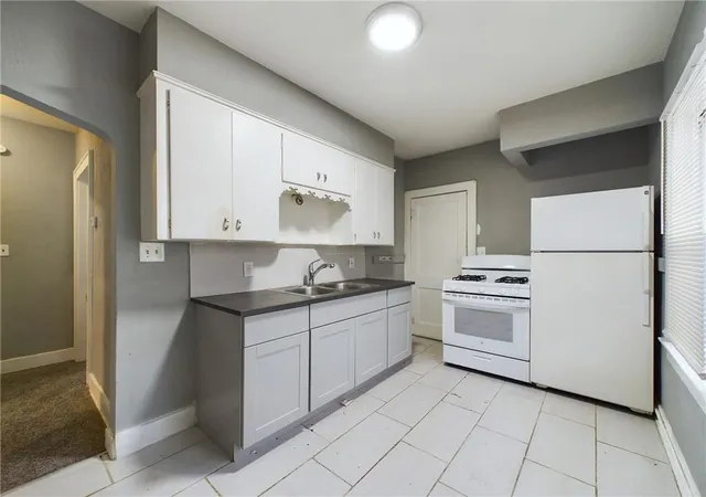 Listing Photo 5 - Condo for sale in building located at 4001 Morrell Ave, Kansas City, MO 64123
