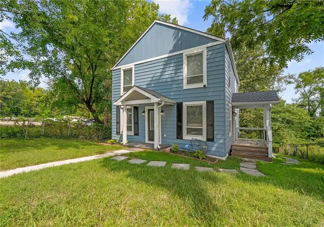 Photo 2 of Multi family home for sale at 2909 Topping Ave, Kansas City, MO 64129 | MLS# 2640325 | Listing updated on 2026-09-04