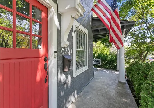 Photo 3 of Single family home for sale at 6234 Valley Rd, Kansas City, MO 64113 | MLS# 2640327 | Listing updated on 2026-10-16
