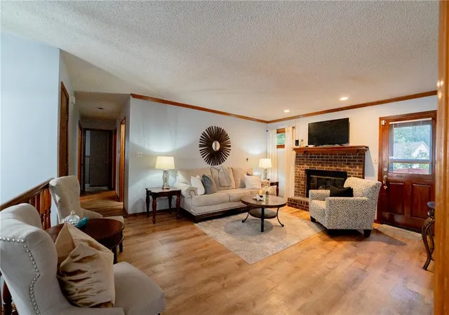 Photo 3 of Single family home for sale at 1530 N 85th Terrace, Kansas City, KS 66112 | MLS# 2640330 | Listing updated on 2026-10-16