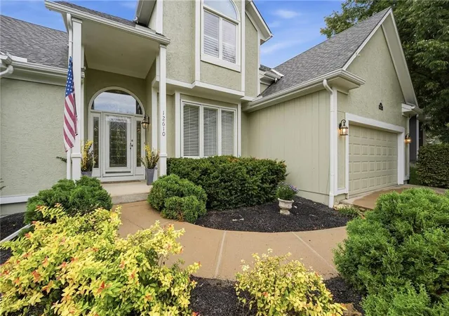 Photo 2 of Single family home for sale at 12610 W 126th Street, Overland Park, KS 66213 | MLS# 2640337 | Listing updated on 2026-10-08
