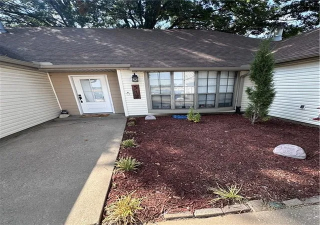 Photo 2 of Single family home for sale at 512 Westwood Dr, Coffeyville, KS 67337 | MLS# 2640338 | Listing updated on 2026-09-04
