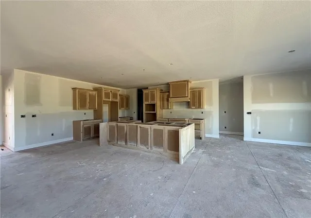 Photo 3 of Single family home for sale at 8013 Se Crumley Ct, Blue Springs, MO 64014 | MLS# 2640343 | Listing updated on 2026-09-08