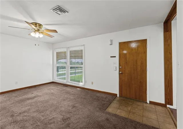 Photo 4 of Single family home for sale at 800 Marilynn Ave, Liberty, MO 64068 | MLS# 2640345 | Listing updated on 2026-10-01