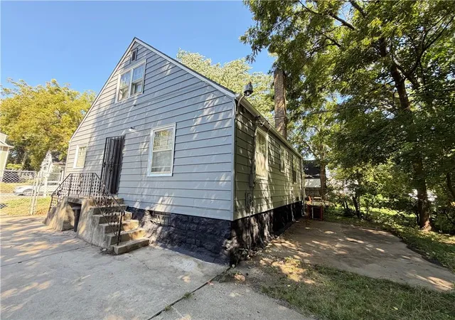 Photo 12 of Single family home for sale at 6709 Walrond Ave, Kansas City, MO 64132 | MLS# 2640351 | Listing updated on 2026-10-06