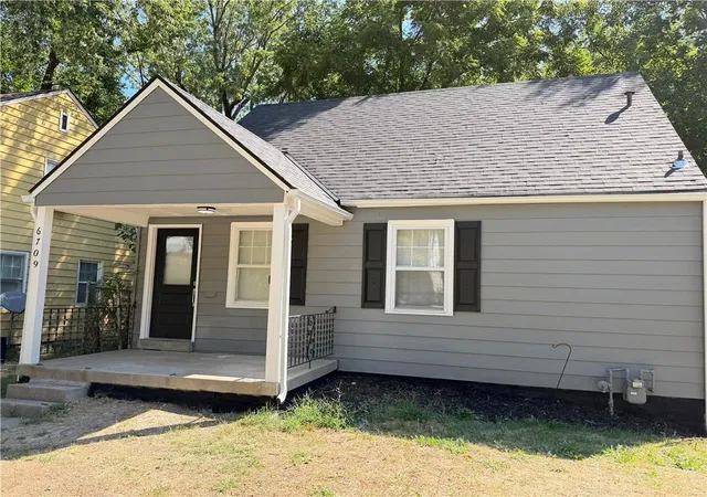 Photo 2 of Single family home for sale at 6709 Walrond Ave, Kansas City, MO 64132 | MLS# 2640351 | Listing updated on 2026-09-05