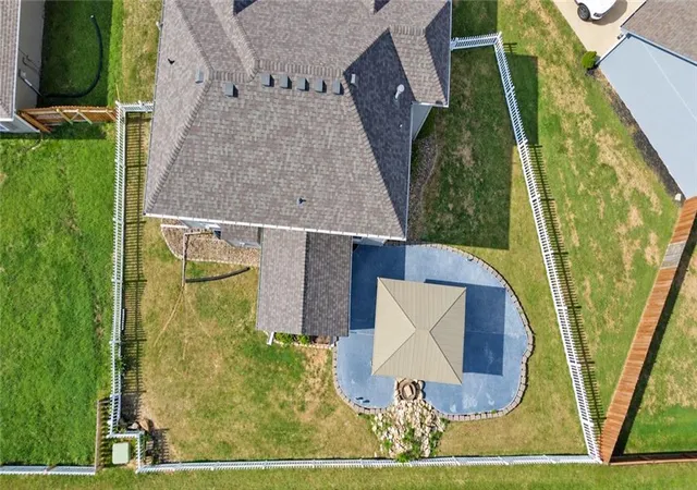 Photo 3 of Single family home for sale at 953 Nw Maplewood Ct, Grain Valley, MO 64029 | MLS# 2640365 | Listing updated on 2026-09-21