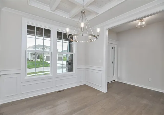 Photo 4 of Single family home for sale at 24624 W 60th Terrace, Shawnee, KS 66226 | MLS# 2640369 | Listing updated on 2026-09-12