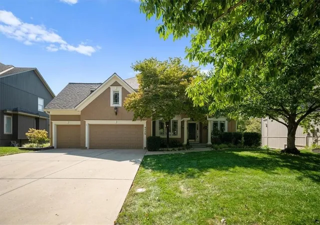 Single family home for sale at 8426 Haven St, Lenexa, KS 66219 | MLS# 2640375