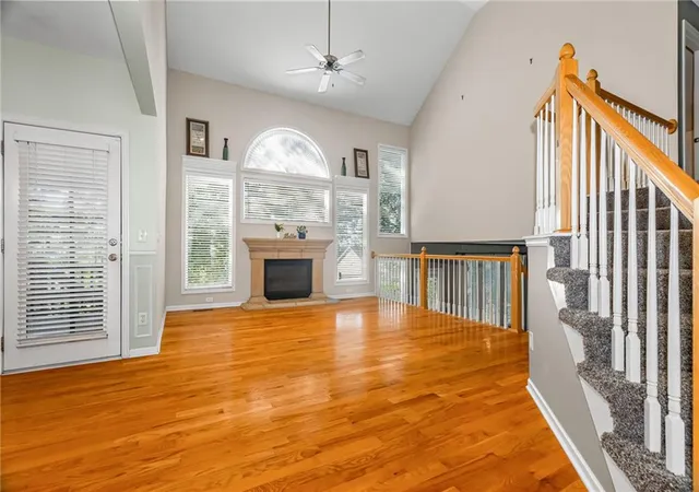 Photo 3 of Single family home for sale at 3105 Ne 90th Terrace, Kansas City, MO 64156 | MLS# 2640394 | Listing updated on 2026-10-09
