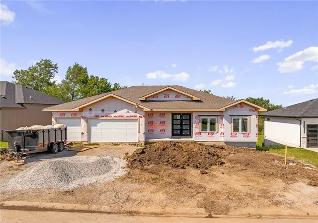Photo 1 of Single family home for sale at 25006 W 89th Street, Lenexa, KS 66227 | MLS# 2640402 | Listing updated on 2026-10-07