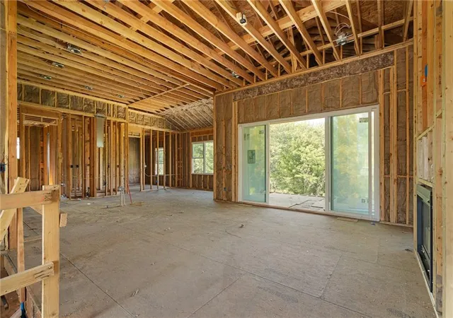 Photo 4 of Single family home for sale at 25006 W 89th Street, Lenexa, KS 66227 | MLS# 2640402 | Listing updated on 2026-10-07