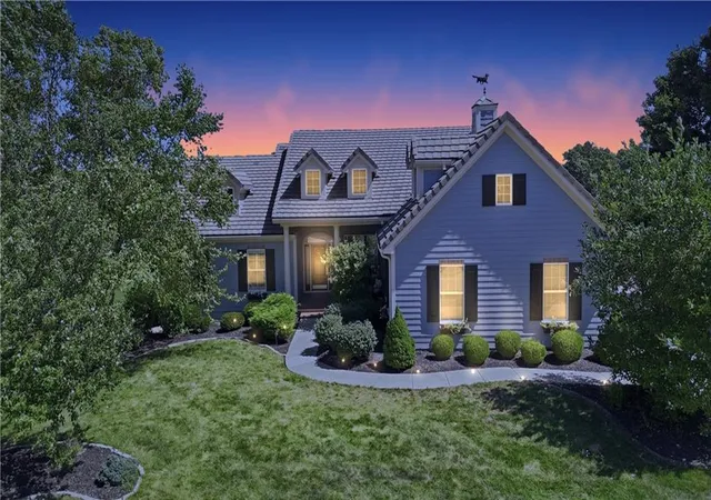 Photo 1 of Single family home for sale at 10405 N Saint Clair Ave, Kansas City, MO 64154 | MLS# 2640406 | Listing updated on 2026-10-01