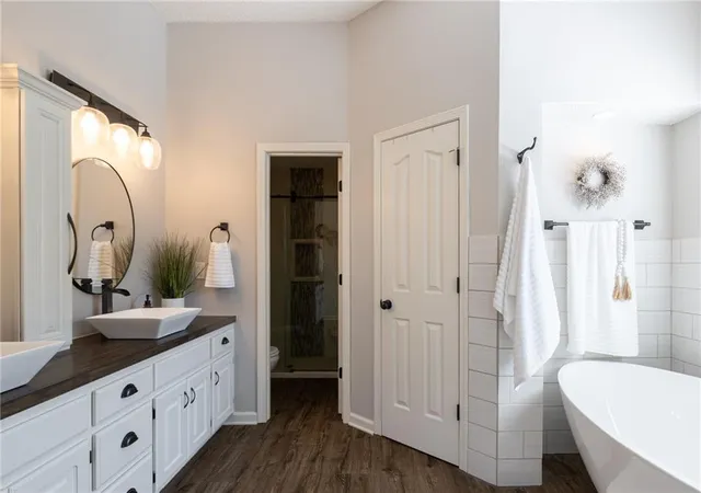 Photo 3 of Single family home for sale at 2636 W Whitney St, Olathe, KS 66061 | MLS# 2640411 | Listing updated on 2026-10-21