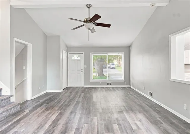 Photo 3 of Single family home for sale at 204 Meade St, Liberty, MO 64068 | MLS# 2640413 | Listing updated on 2026-09-07