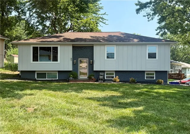 Photo 1 of Sale Pending at 1928 Sw 5th Street, Blue Springs, MO 64014 | MLS# 2640414 | Listing updated on 2026-09-25