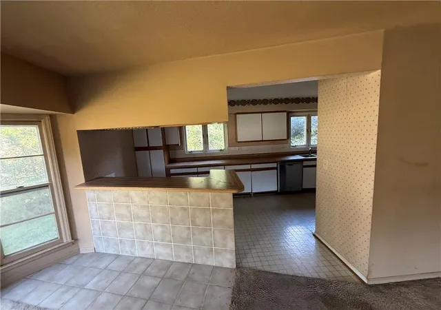 Photo 3 of Single family home for sale at 8727 W 104th Street, Overland Park, KS 66212 | MLS# 2640437 | Listing updated on 2026-09-12