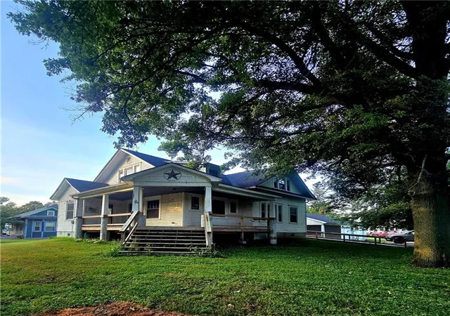 Photo 1 of Single family home for sale at 302 S Williams St, Craig, MO 64437 | MLS# 2640447 | Listing updated on 2026-10-14