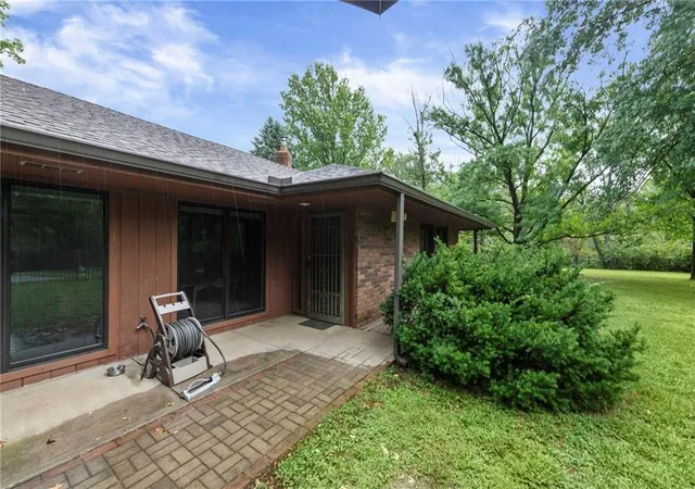 Photo 3 of Single family home for sale at 13619 Clementine Rd, Smithville, MO 64089 | MLS# 2640450 | Listing updated on 2026-10-08
