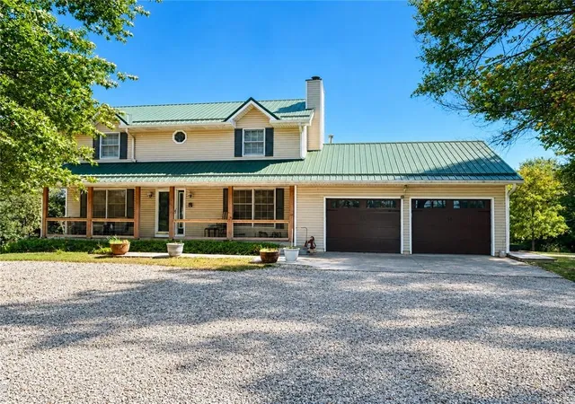 Photo 1 of Single family home for sale at 22803 Mary Lois Rd, Cowgill, MO 64637 | MLS# 2640454 | Listing updated on 2026-10-07