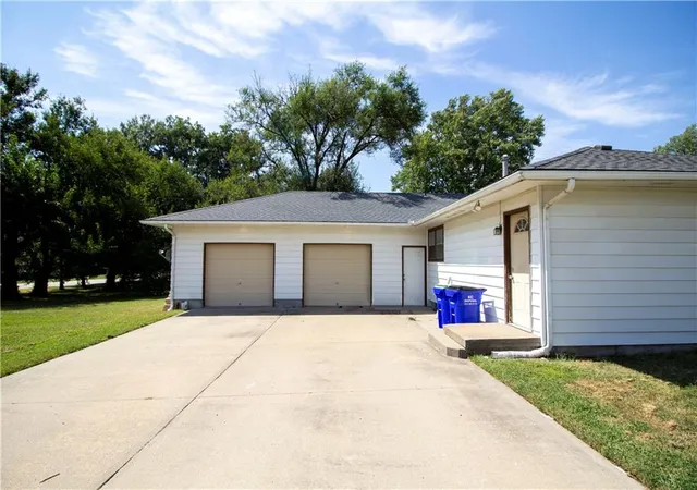 Photo 2 of Sale Pending at 12701 W 92nd Street, Lenexa, KS 66215 | MLS# 2640455 | Listing updated on 2026-09-08