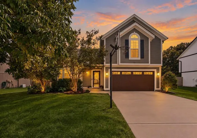 Photo 1 of Single family home for sale at 21509 W 51st Street, Shawnee, KS 66226 | MLS# 2640468 | Listing updated on 2026-10-09