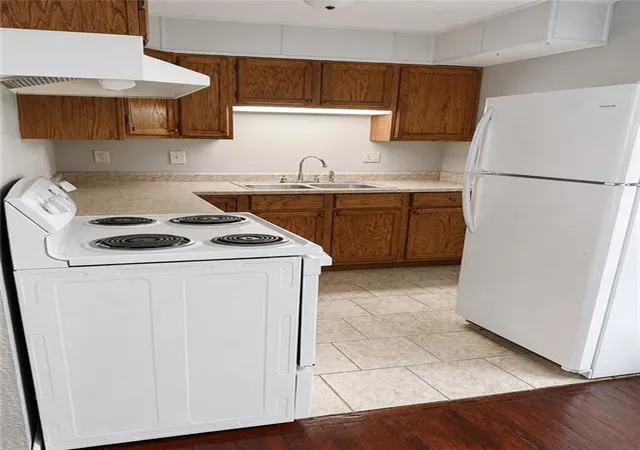 Photo 2 of Sale Pending at 17000 E Sailsbury Rd, Independence, MO 64056 | MLS# 2640471 | Listing updated on 2026-09-06