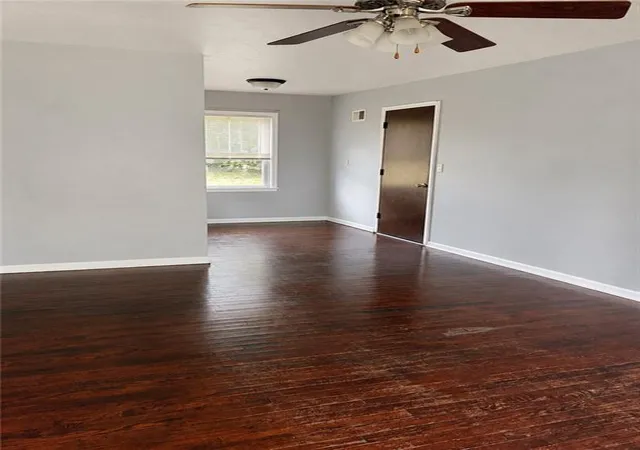 Photo 3 of Sale Pending at 17000 E Sailsbury Rd, Independence, MO 64056 | MLS# 2640471 | Listing updated on 2026-09-06
