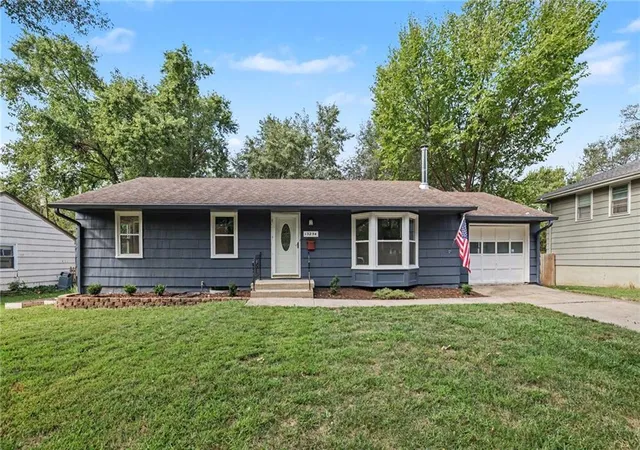 Photo 1 of Sale Pending at 13254 Park Hills Dr, Grandview, MO 64030 | MLS# 2640478 | Listing updated on 2026-09-19
